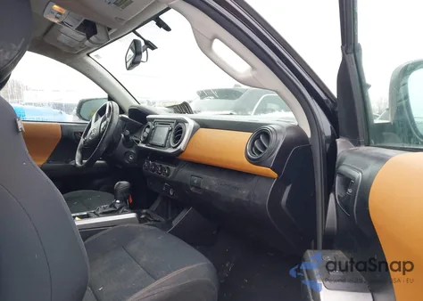 2017 Toyota Tacoma Sr5 V6 z USA, uszkodzony, nr VIN 5TFCZ5AN5HX056710